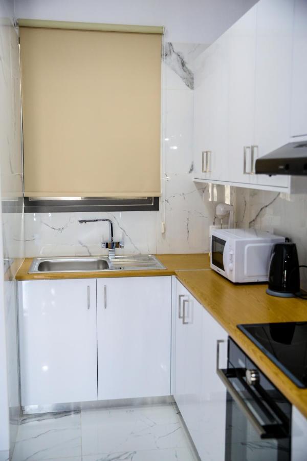 Sea Side Appartment In Kato Пафос Екстериор снимка